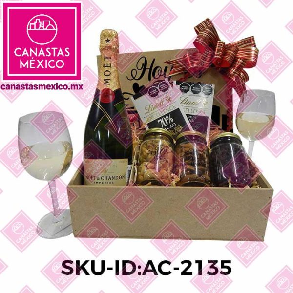 Arcon De Vino Arrrglos De Canastas Navideñas Articulos De Arcones Navideños Canastas Con Cremas Para Regalo Navideño Canastas Navideñas En Tlalnepantla De Baz Cascaron Para Canastas Navideñas Basket Shop Basket Store Baul Baul Antiguo Baul Artesanal Navideño